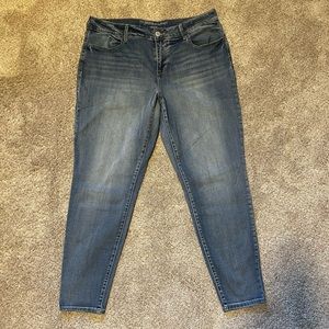 m jeans by maurices™ Mid Fit Mid Rise Jegging, size XL regular, NWOT